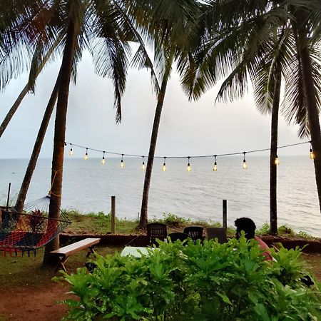 Perch By The Sea Bed and Breakfast Kannur Exteriör bild