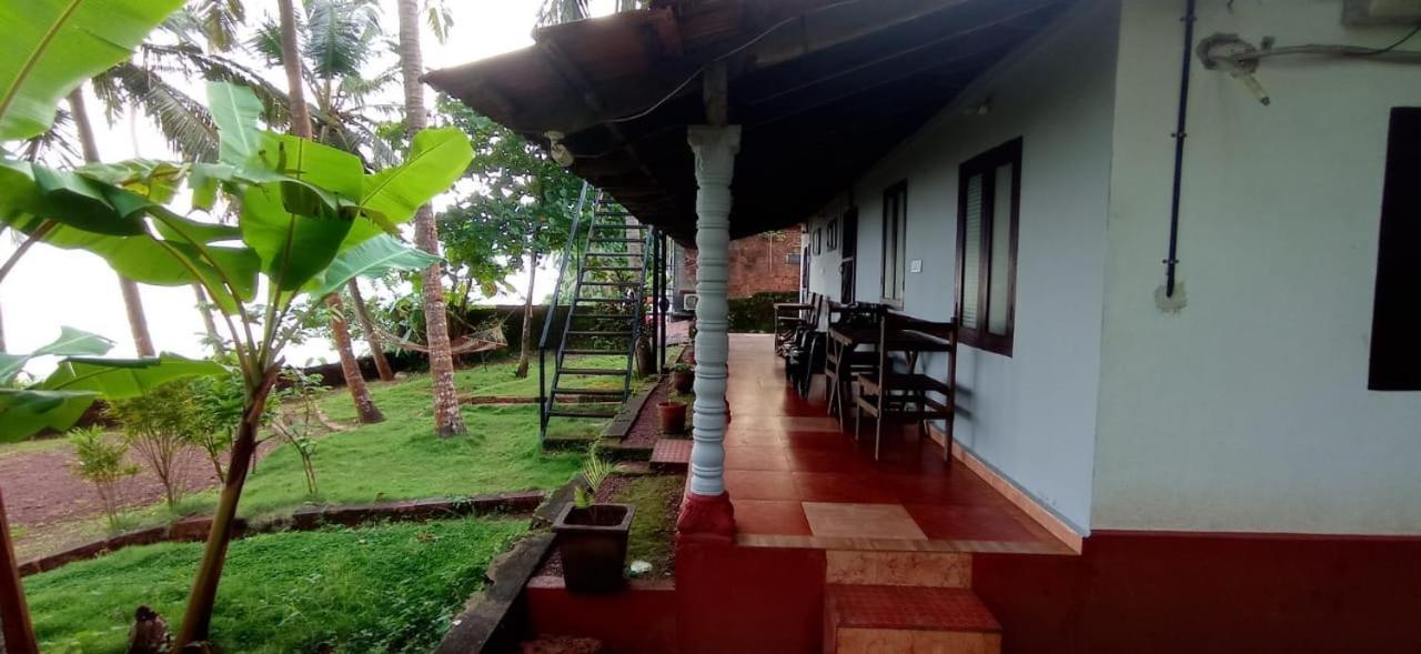 Perch By The Sea Bed and Breakfast Kannur Exteriör bild