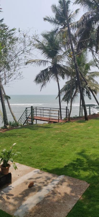 Perch By The Sea Bed and Breakfast Kannur Exteriör bild