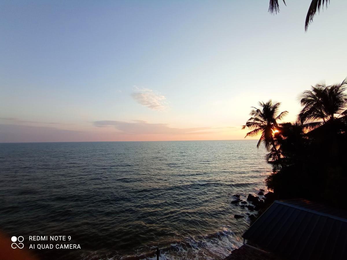 Perch By The Sea Bed and Breakfast Kannur Exteriör bild