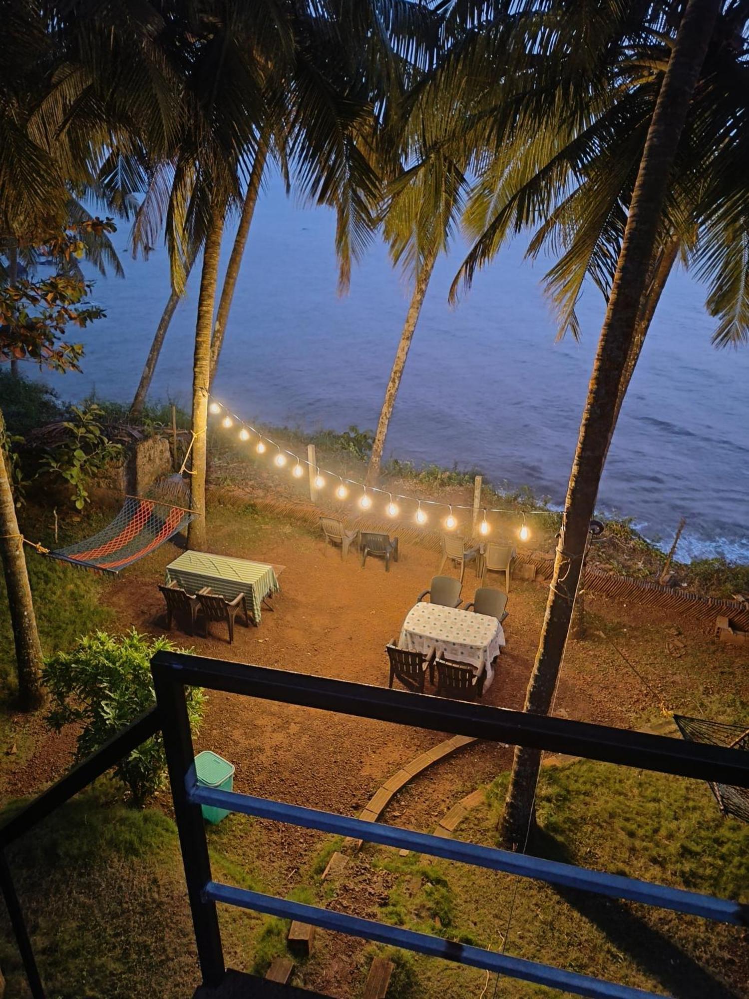 Perch By The Sea Bed and Breakfast Kannur Exteriör bild